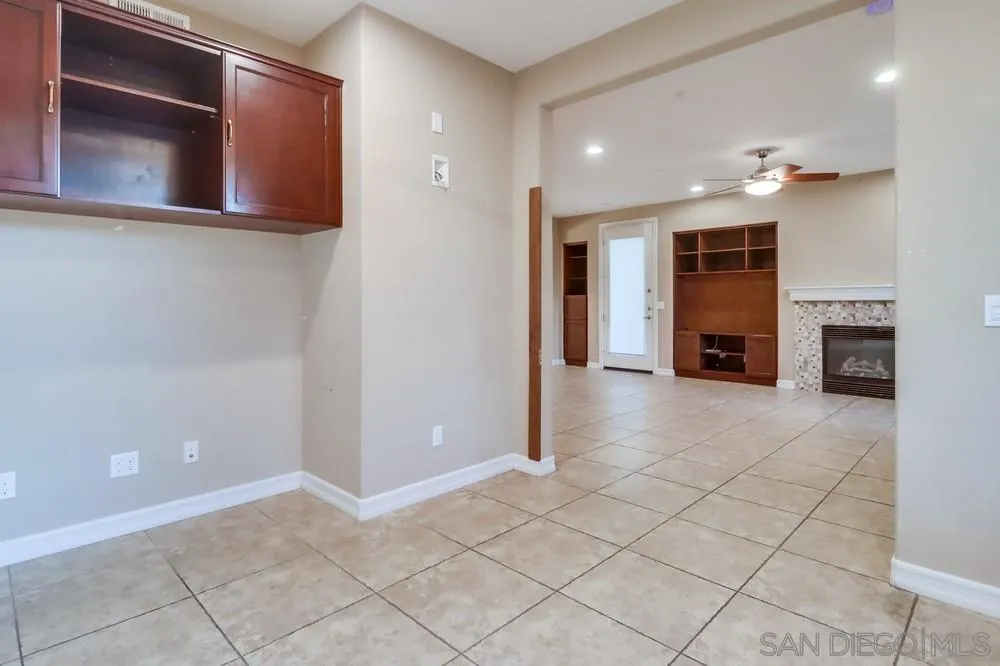1715 Rolling Water Dr Unit 4