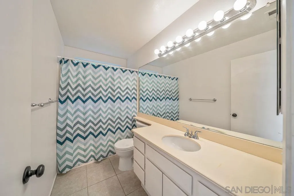 1386 Serena Cir Unit 2