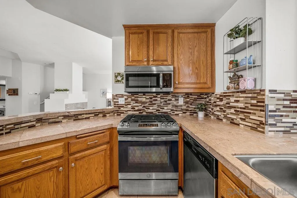 1386 Serena Cir Unit 2