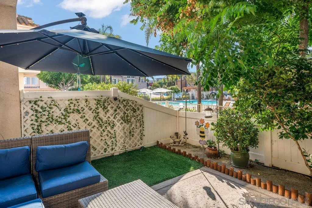 1386 Serena Cir Unit 2