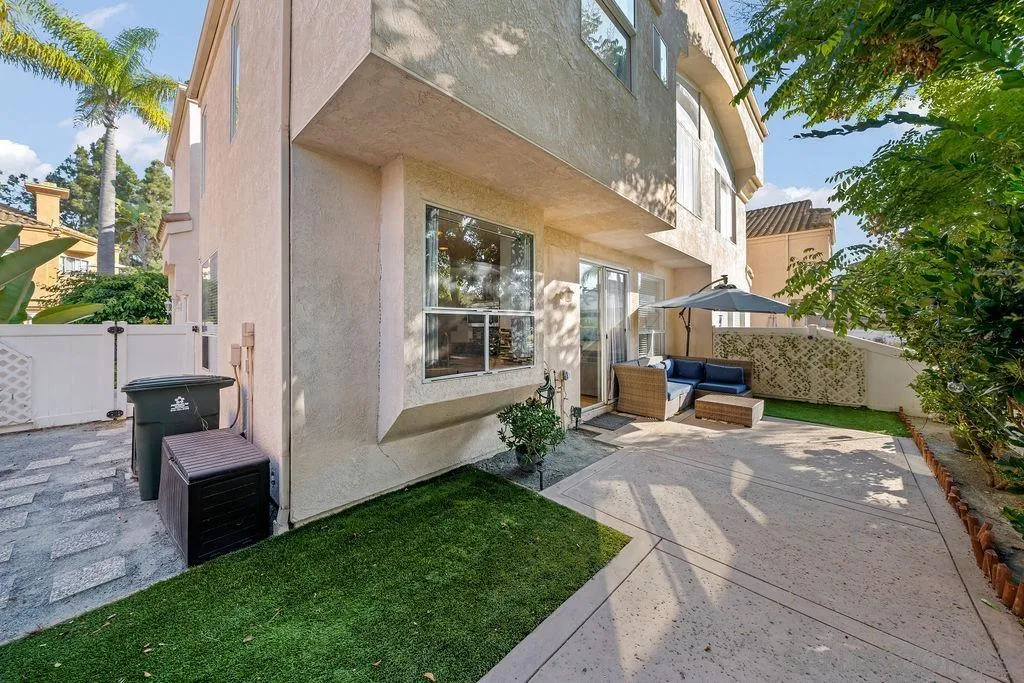 1386 Serena Cir Unit 2