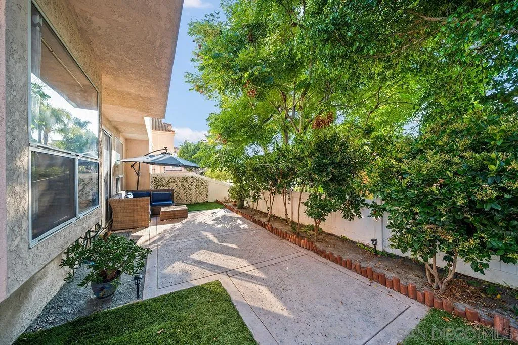 1386 Serena Cir Unit 2