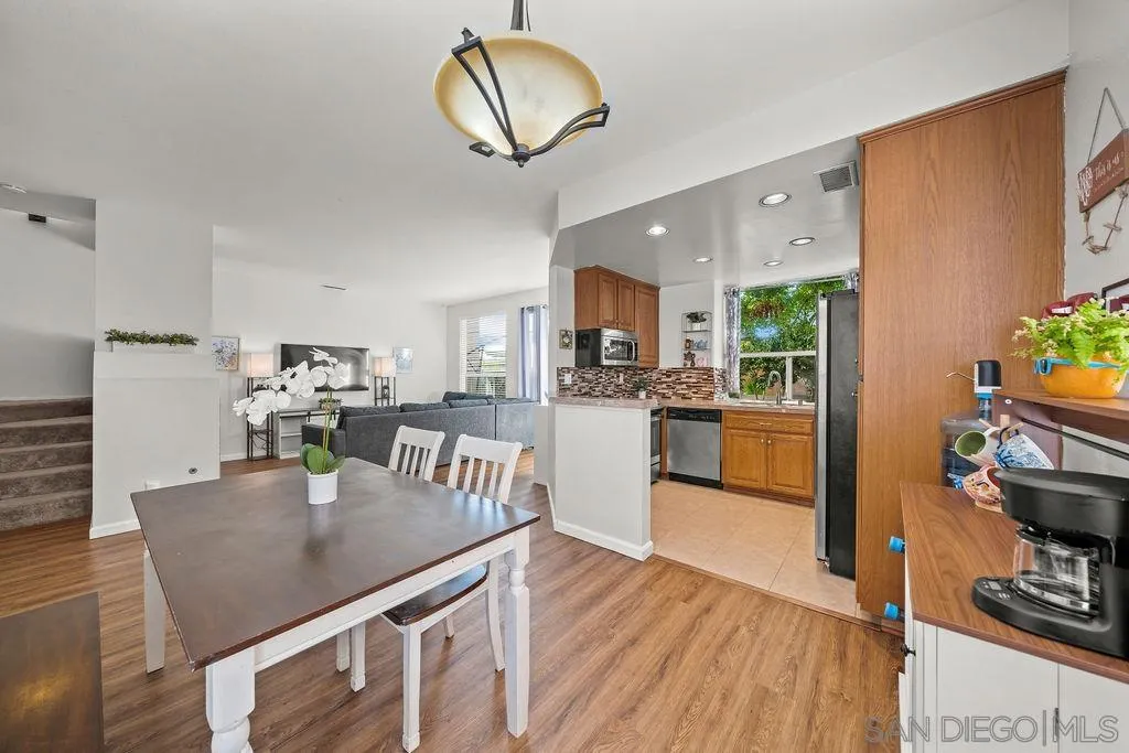 1386 Serena Cir Unit 2