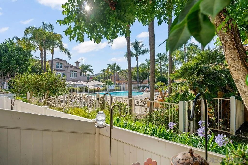 1386 Serena Cir Unit 2