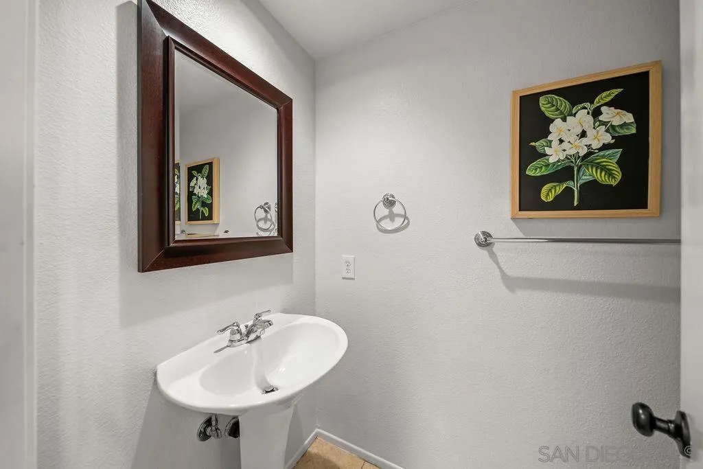 1386 Serena Cir Unit 2