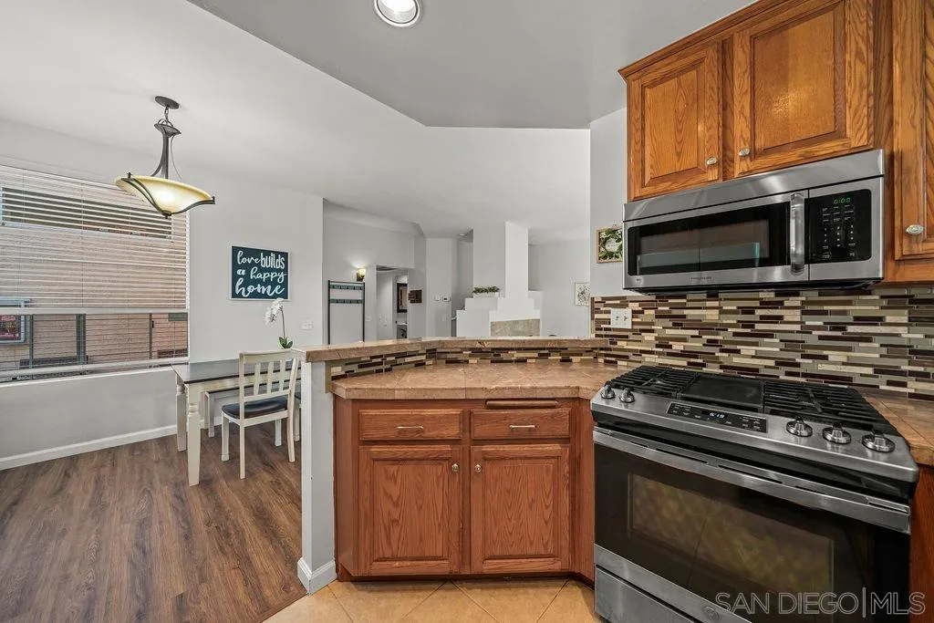 1386 Serena Cir Unit 2