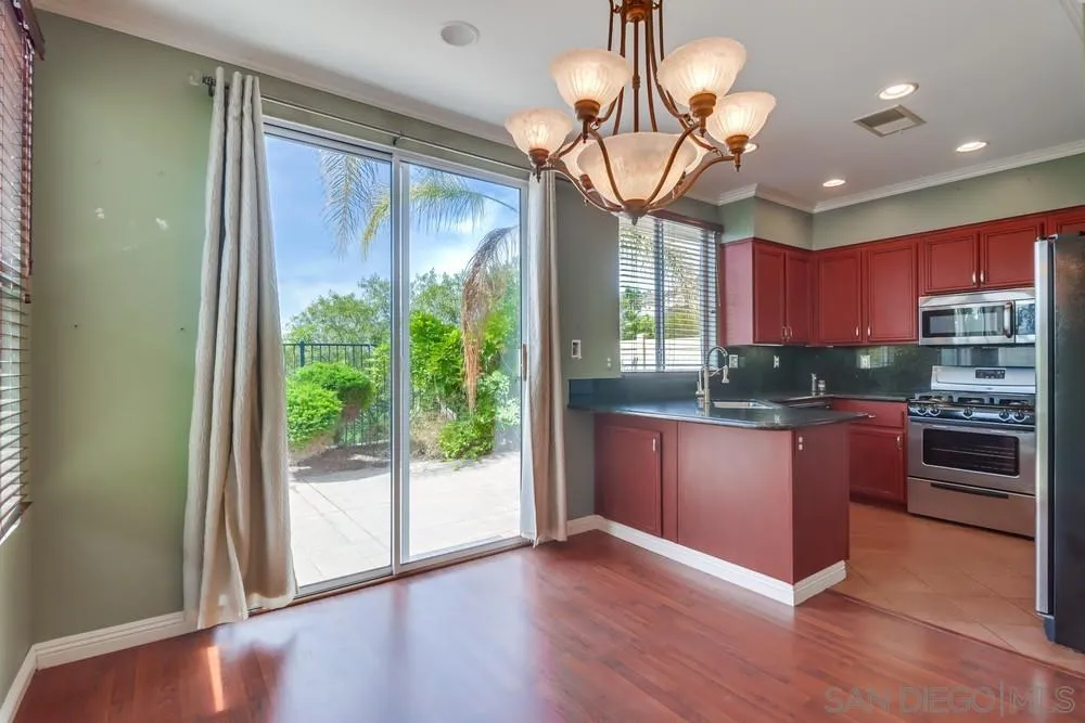 1270 El Cortez Ct