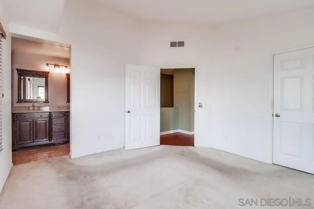 1270 El Cortez Ct