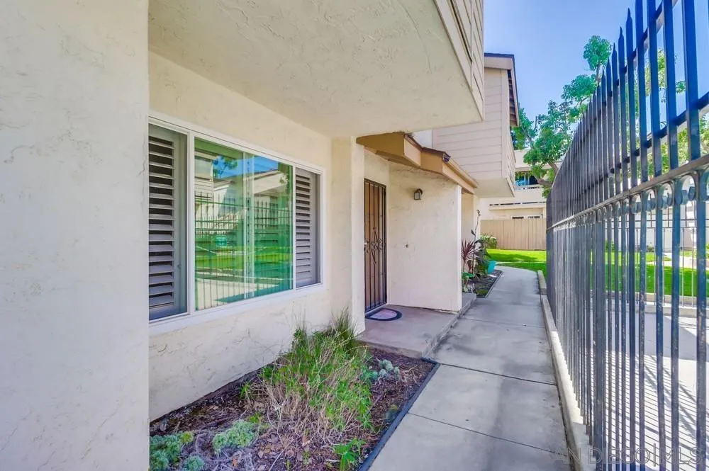 1737 Melrose Ave Unit 63