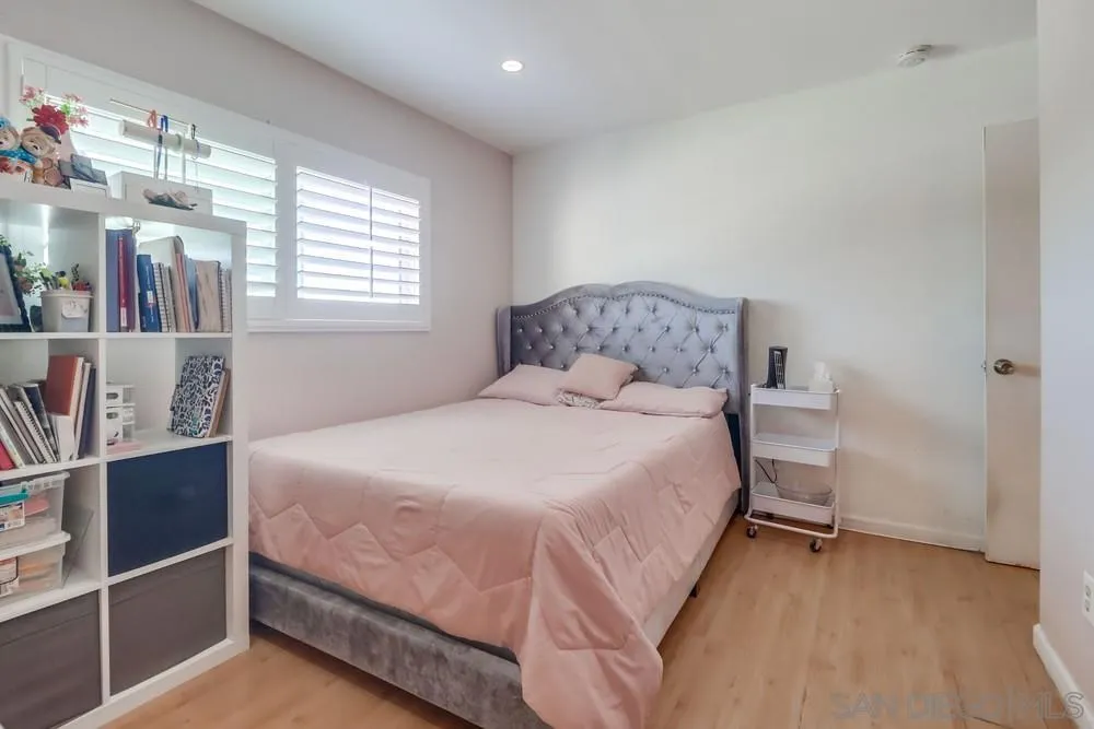 1737 Melrose Ave Unit 63