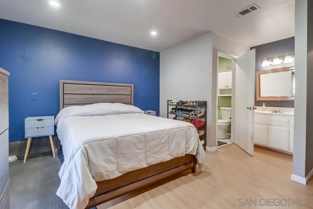 1737 Melrose Ave Unit 63