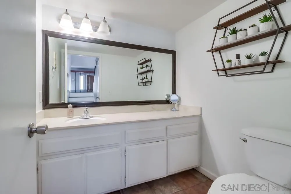 1737 Melrose Ave Unit 63