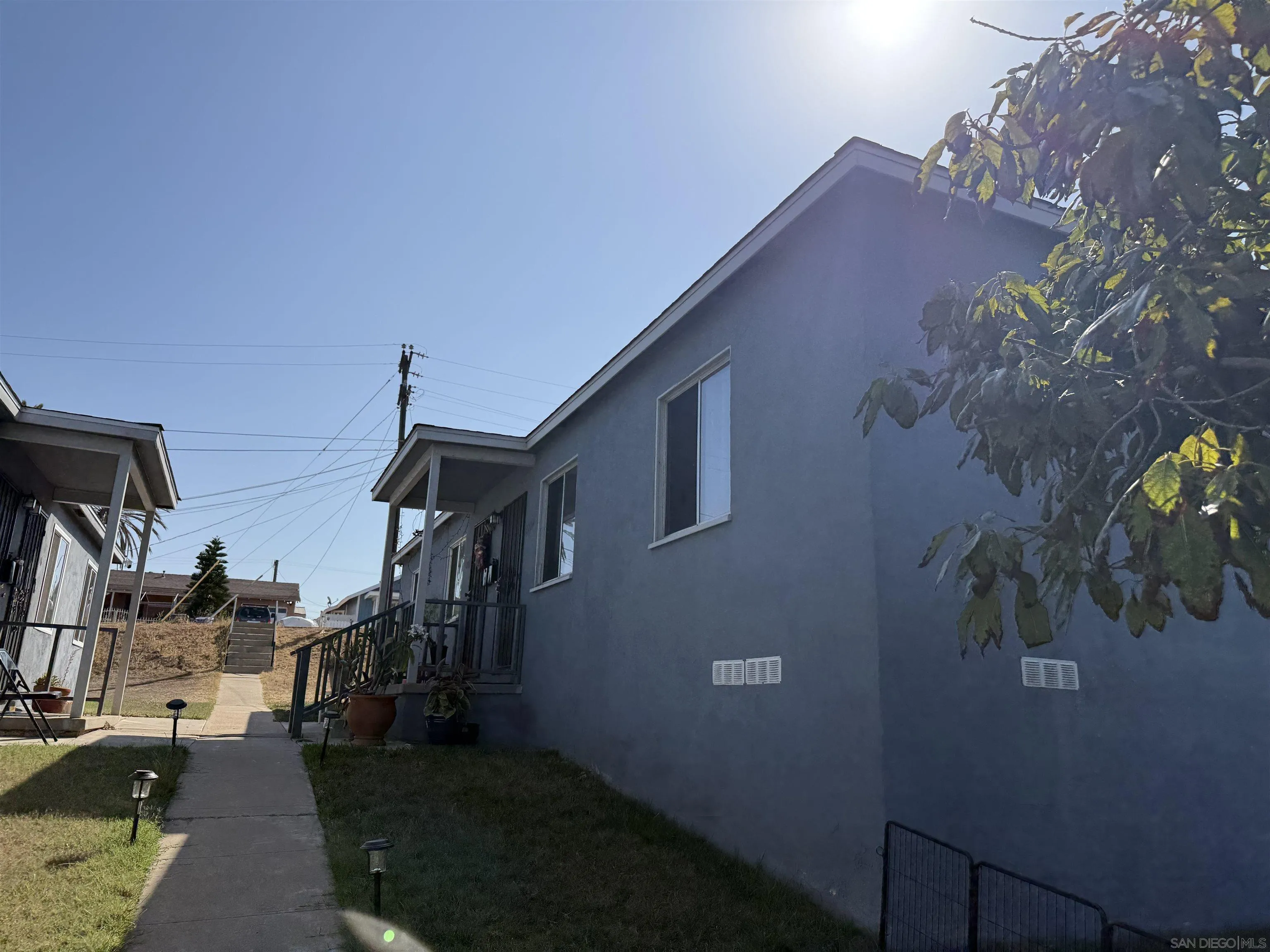 2722-2724 B Avenue
