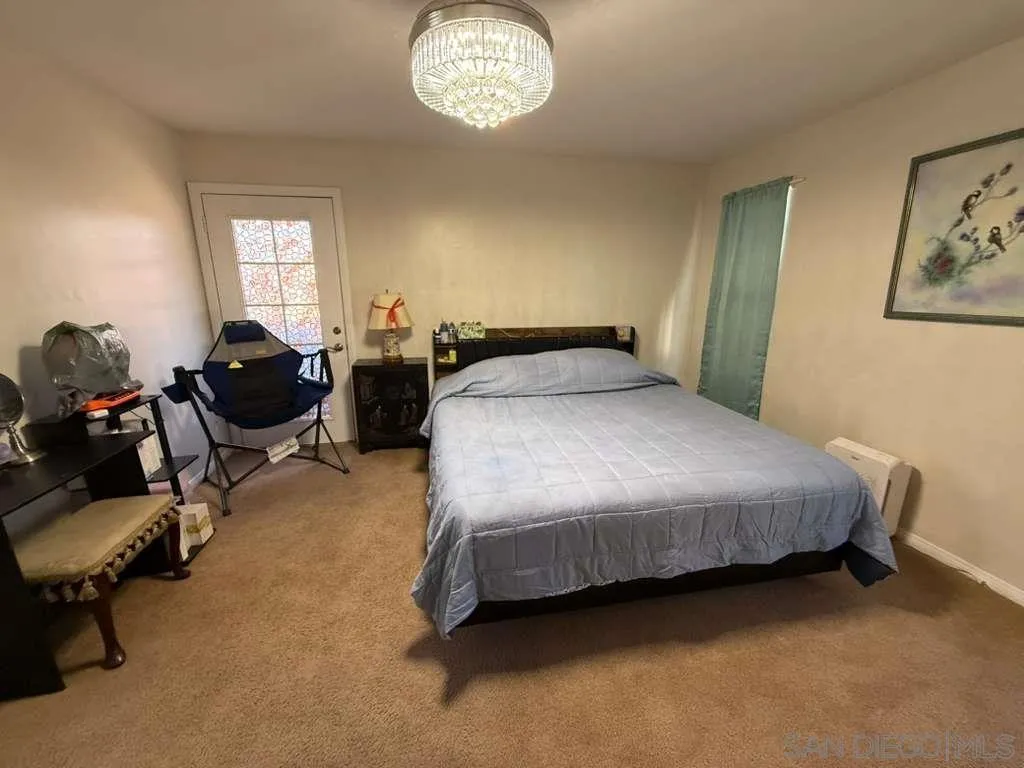 1236 Tobias Dr