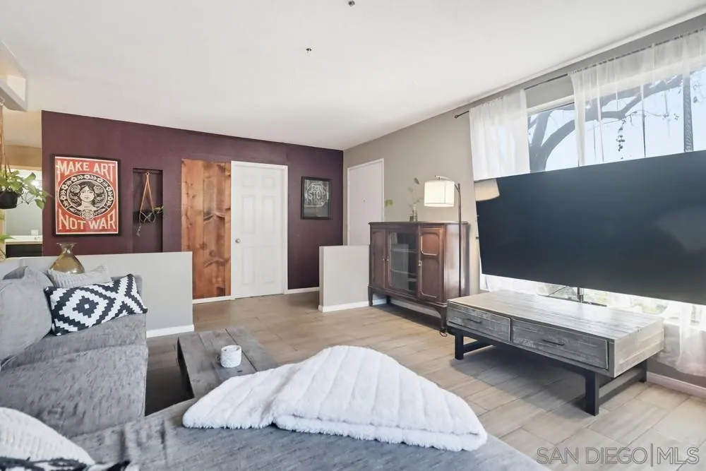 10781 Caminito Bravura