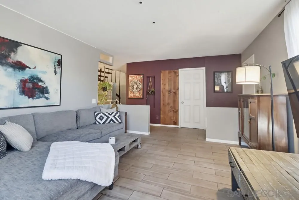 10781 Caminito Bravura