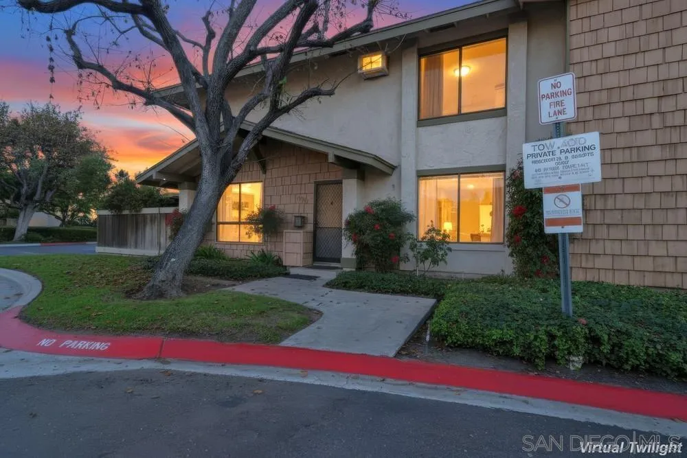 10781 Caminito Bravura