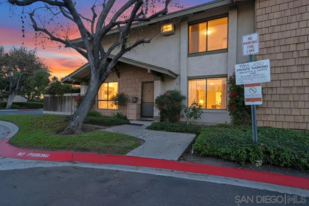 10781 Caminito Bravura