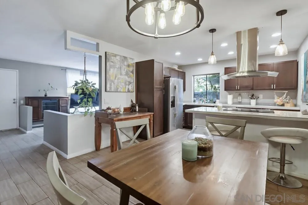 10781 Caminito Bravura