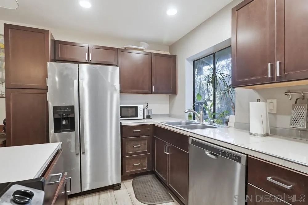 10781 Caminito Bravura