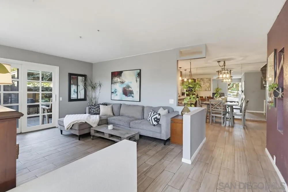 10781 Caminito Bravura