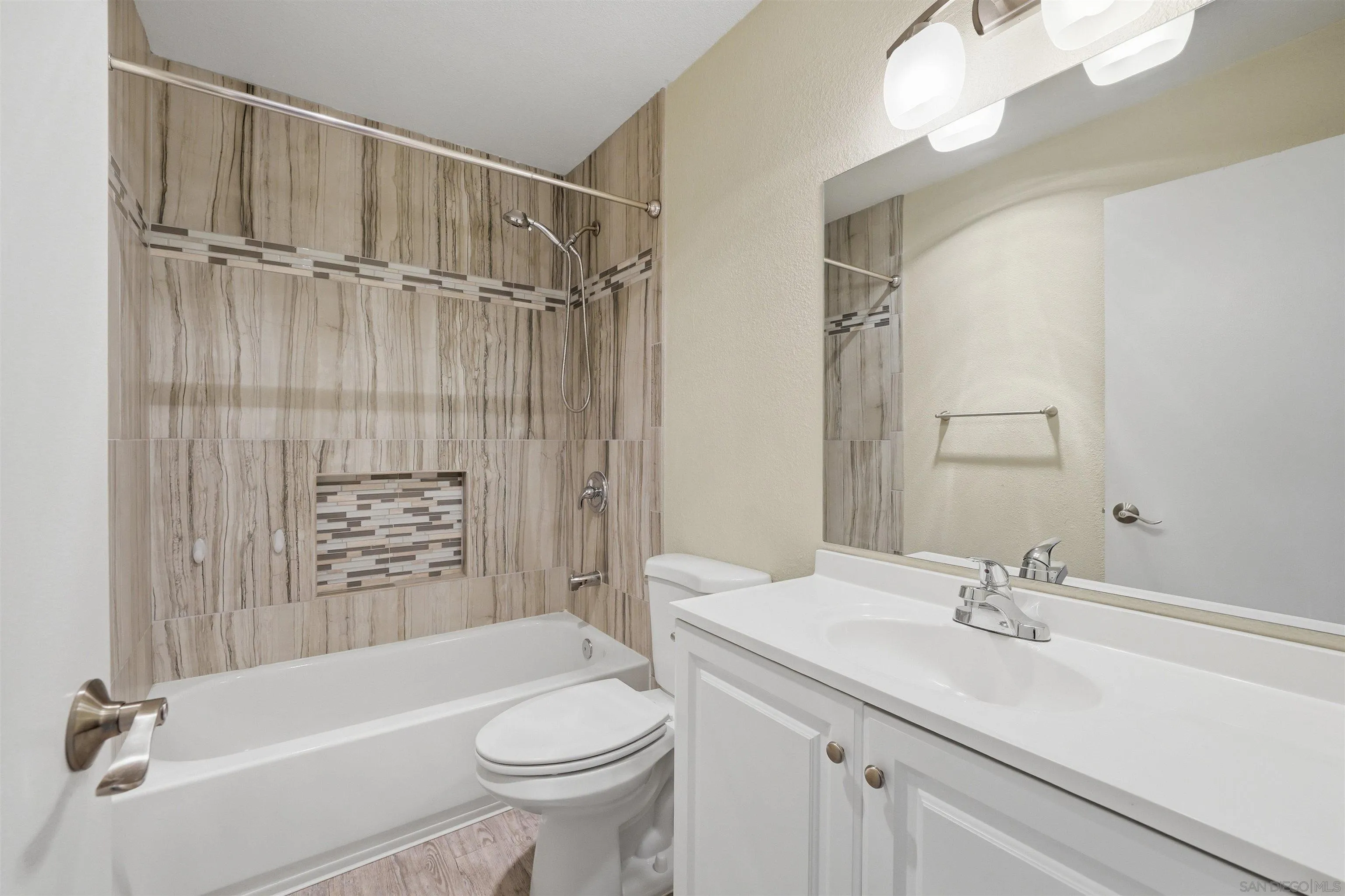 5700 Baltimore Unit 225