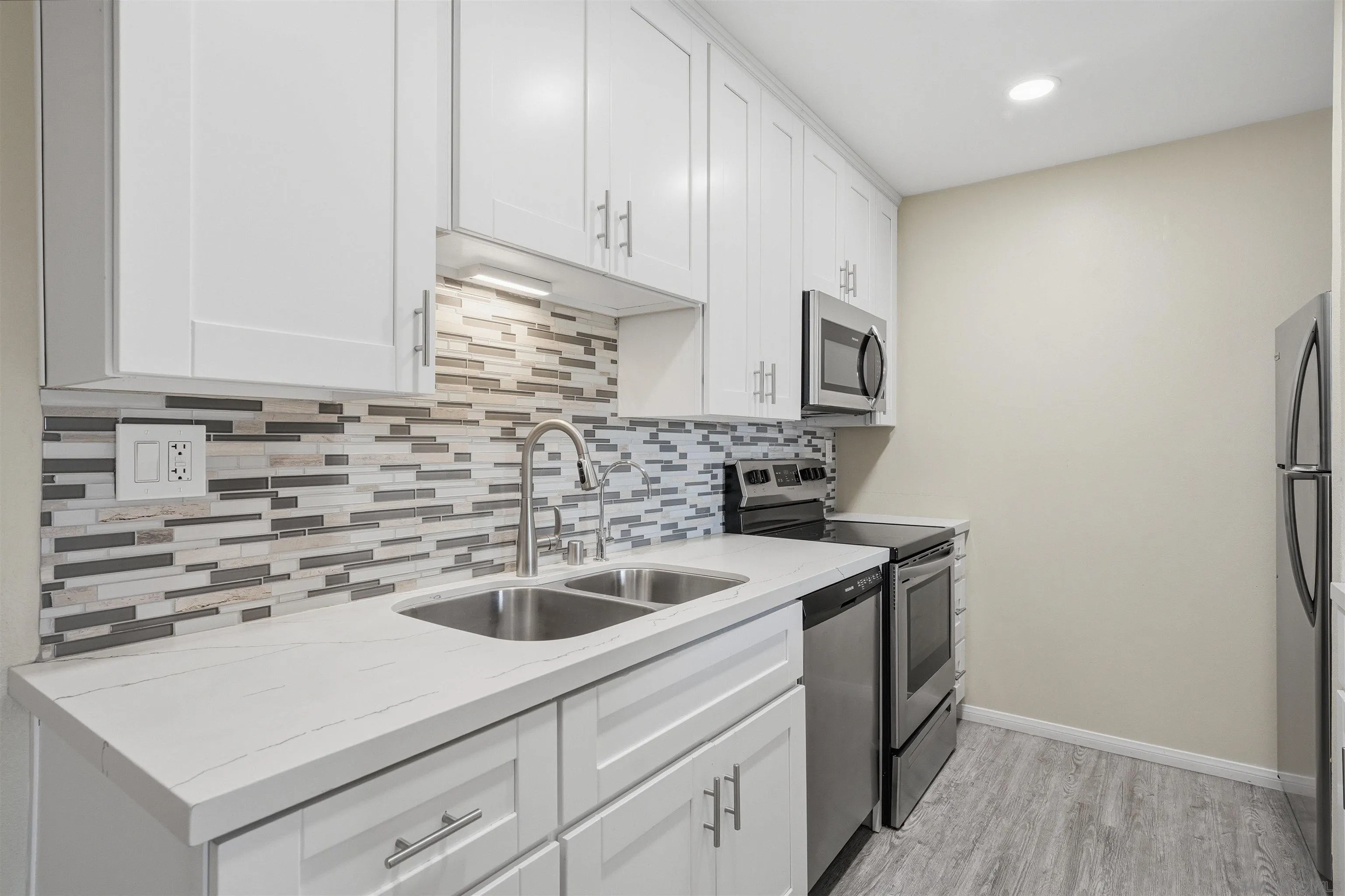 5700 Baltimore Unit 225