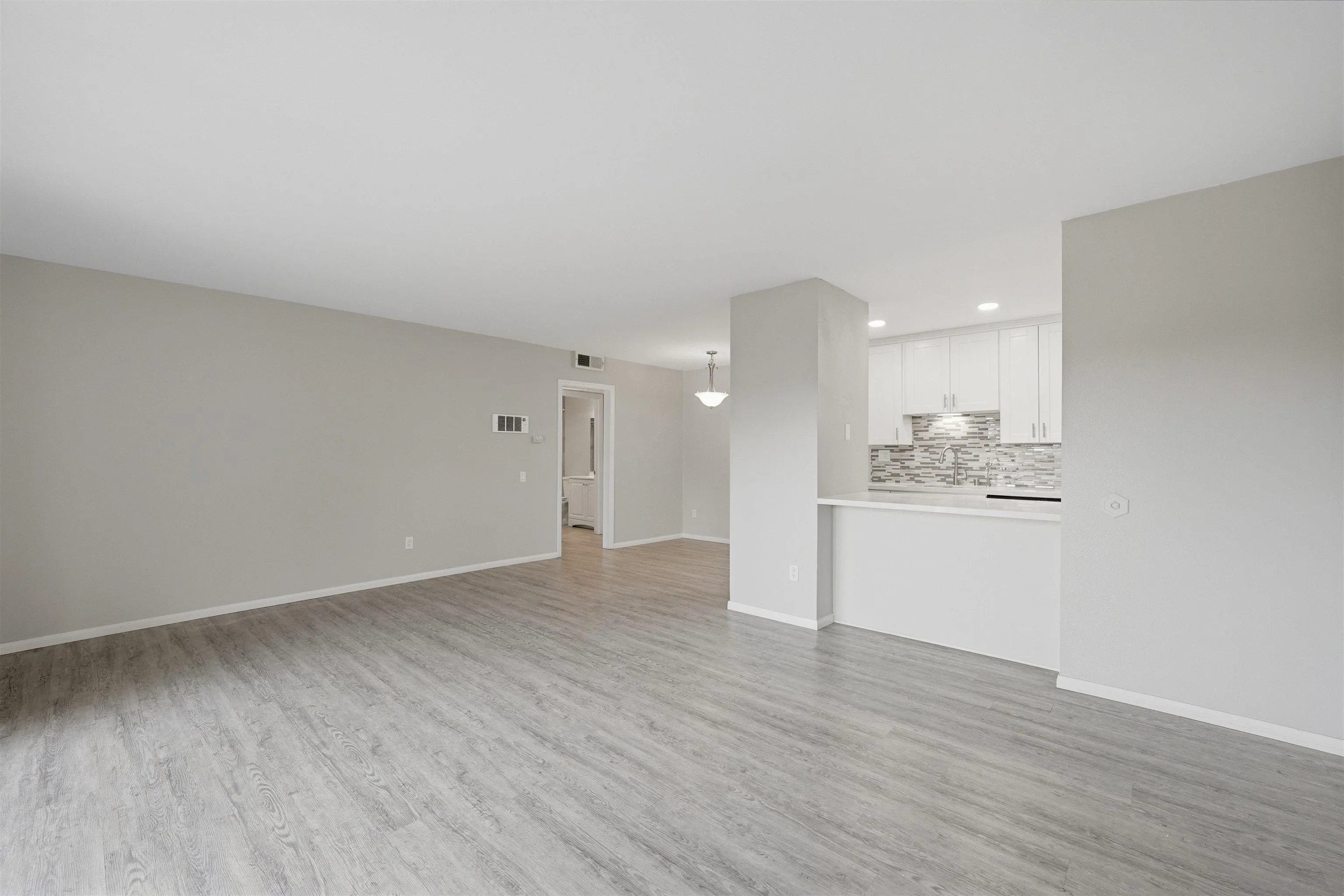 5700 Baltimore Unit 225