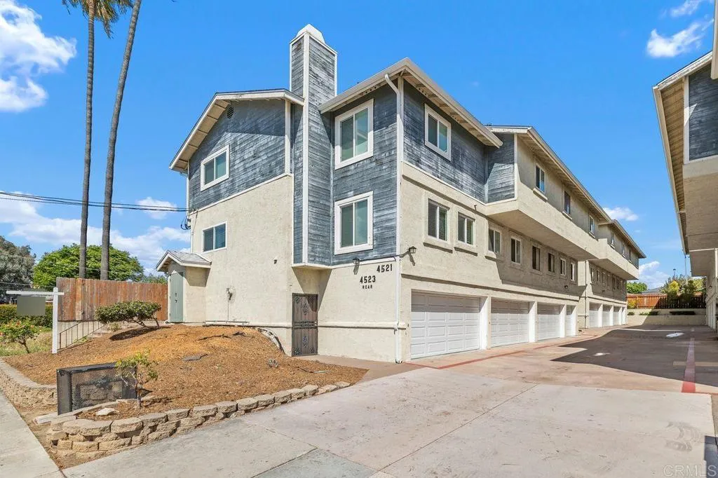 4523 College Way Unit E