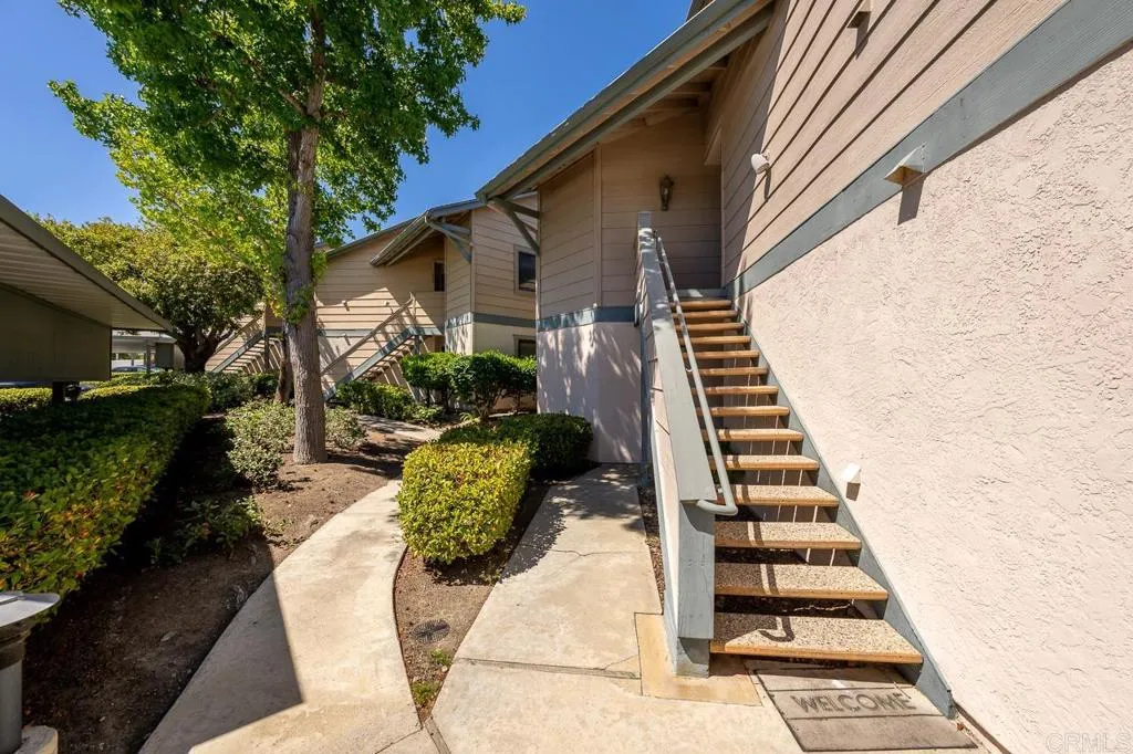 3040 Charwood Court