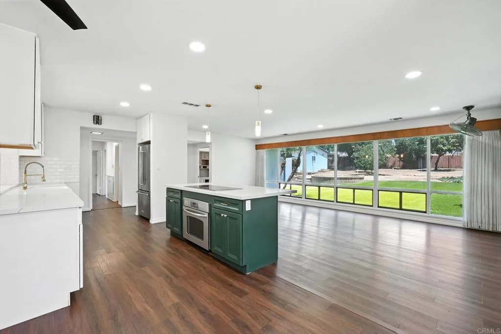 1860 Greenfield Drive