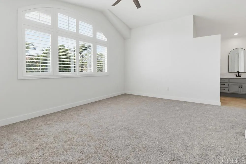 1047 Southview Circle