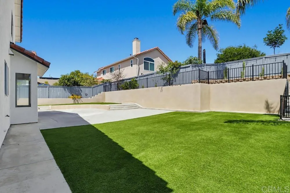 1047 Southview Circle