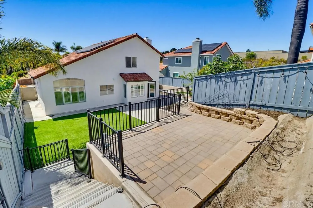 1047 Southview Circle