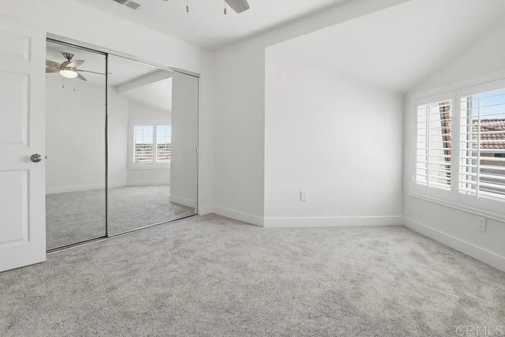 1047 Southview Circle