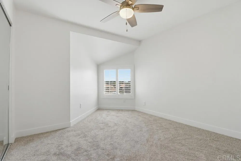 1047 Southview Circle