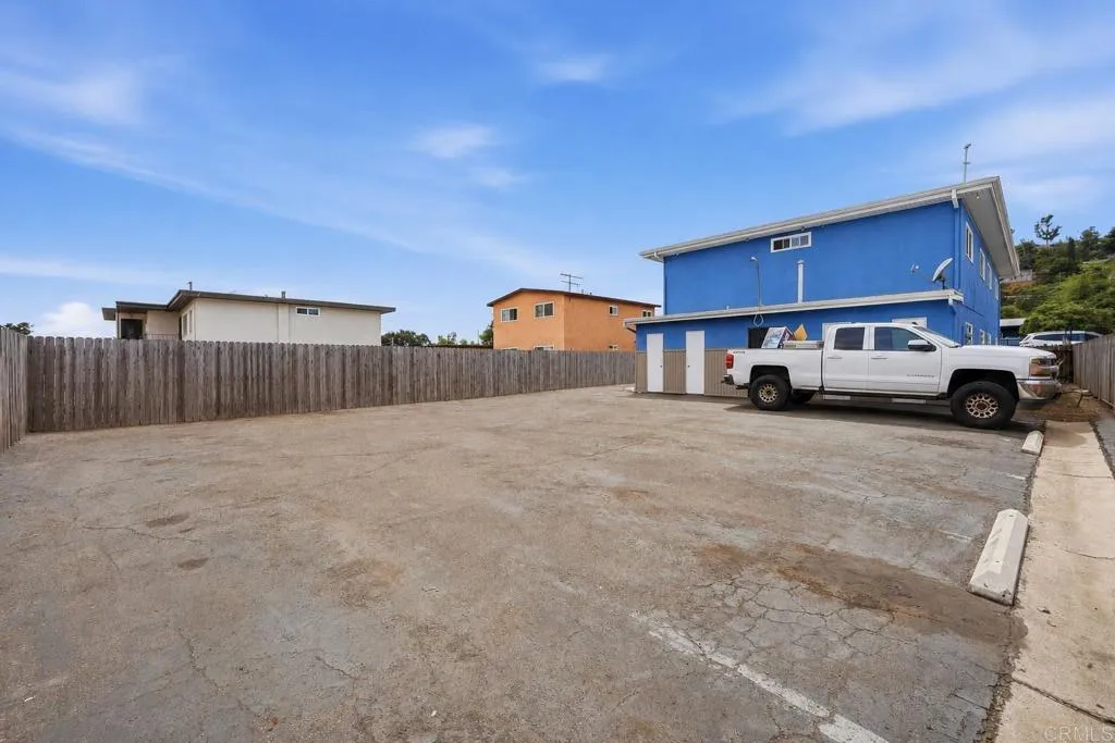 3519 Gracia Paseo