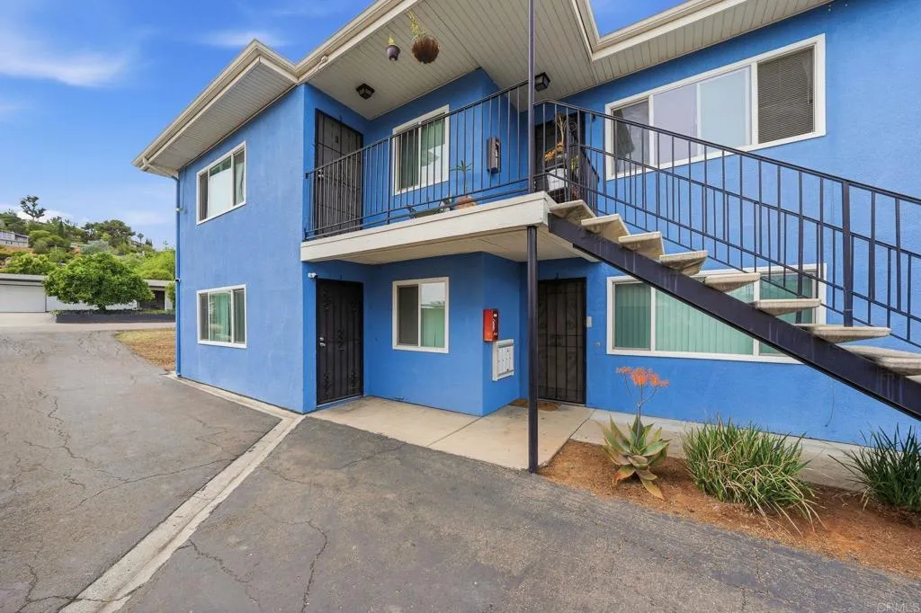 3519 Gracia Paseo