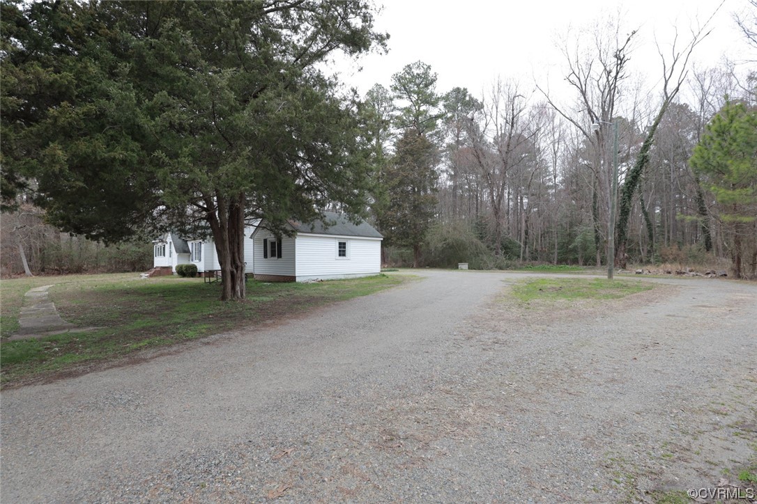 6089 Old La France Rd