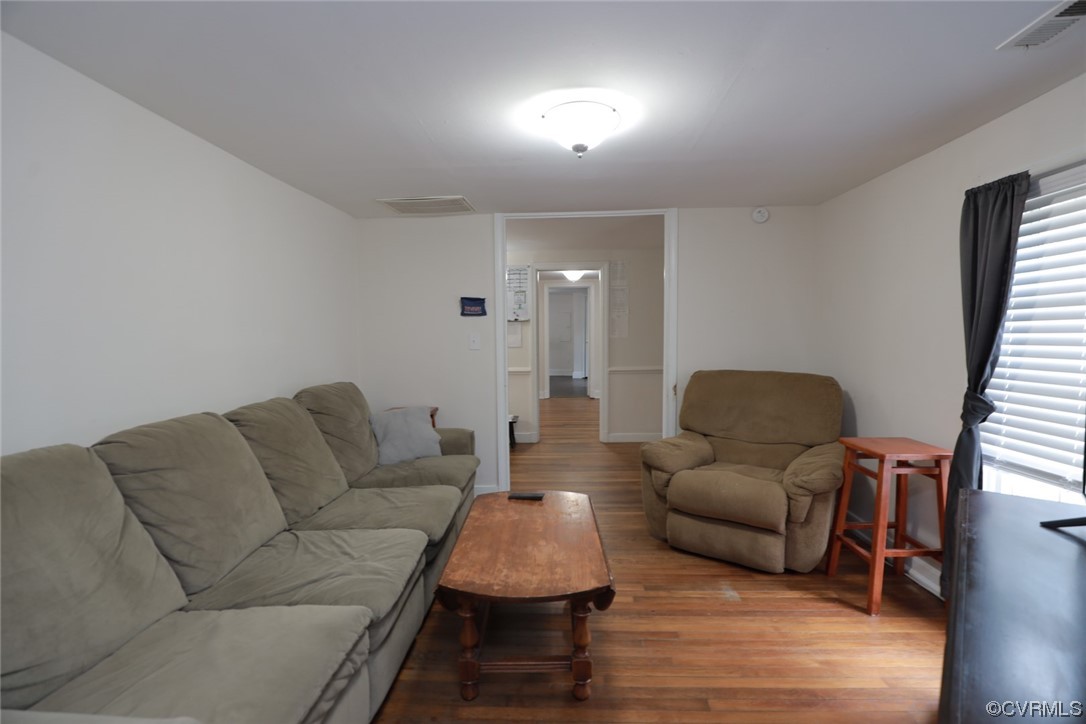 6089 Old La France Rd