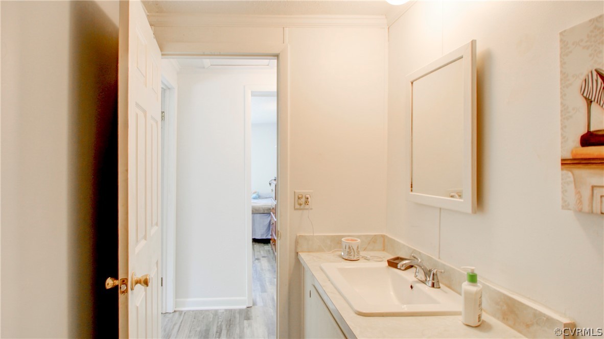 1694 Rolling Acres Rd