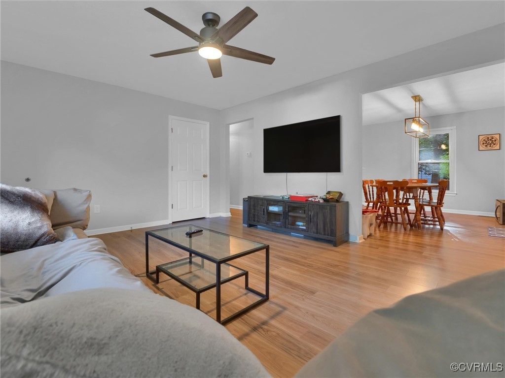 12312 Poplar Forest Dr