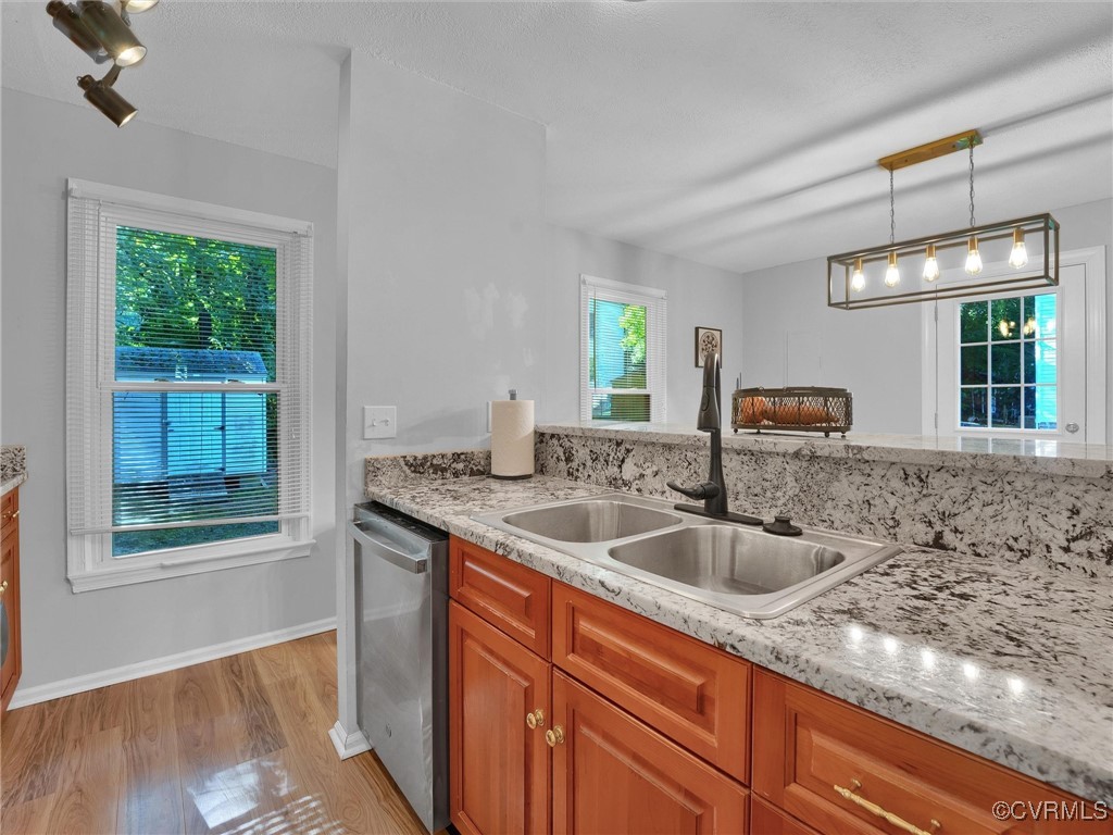 12312 Poplar Forest Dr