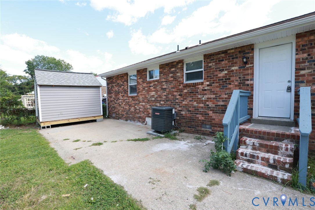 3924 Ladbroke Ct
