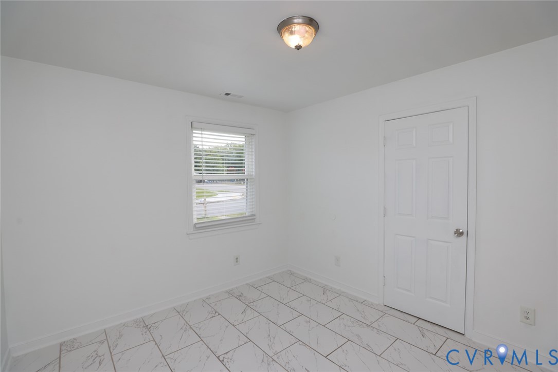 3924 Ladbroke Ct