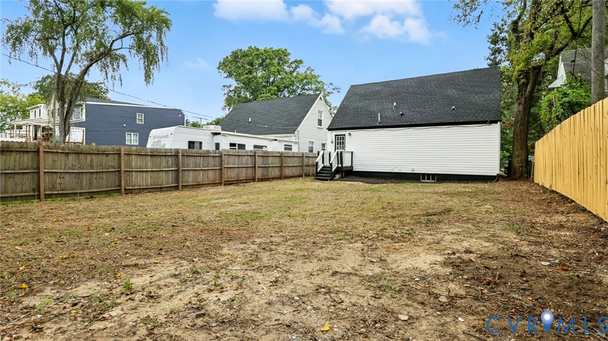 2014 Edwards Ave