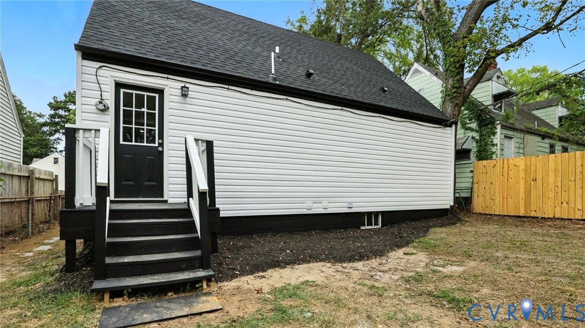 2014 Edwards Ave