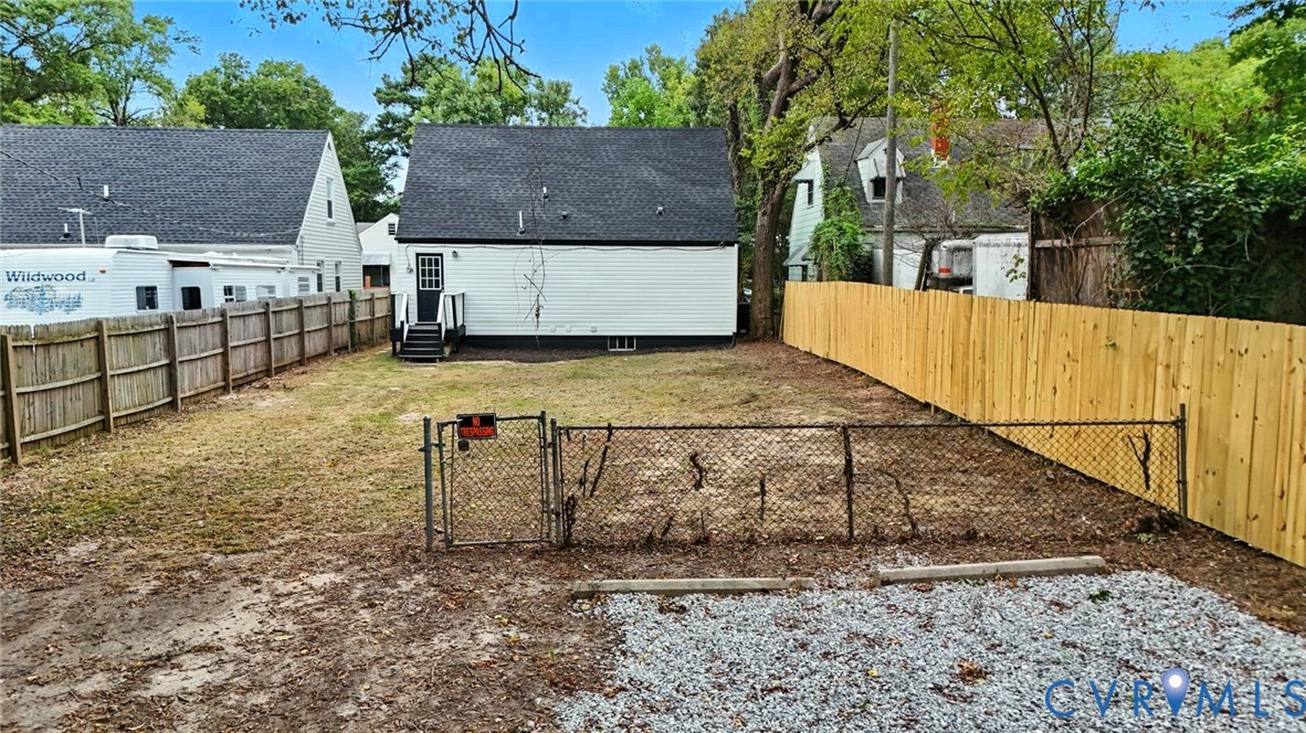 2014 Edwards Ave