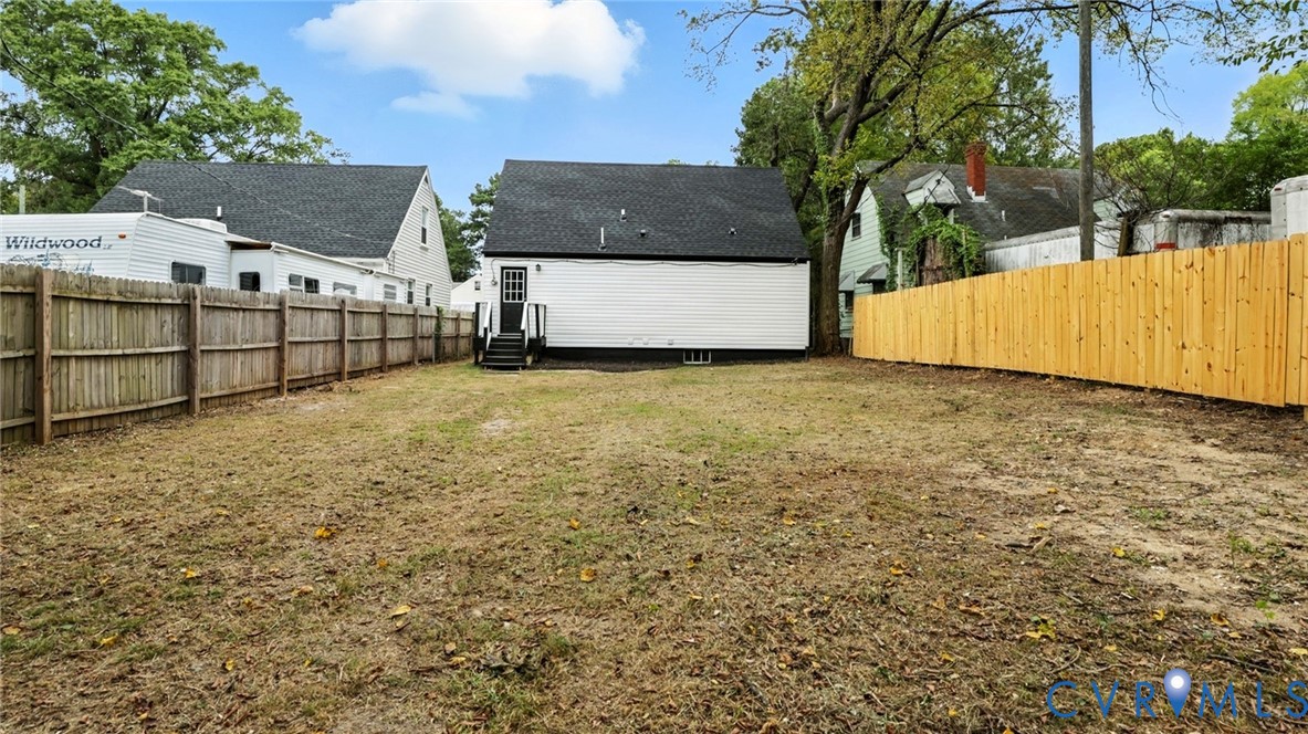 2014 Edwards Ave