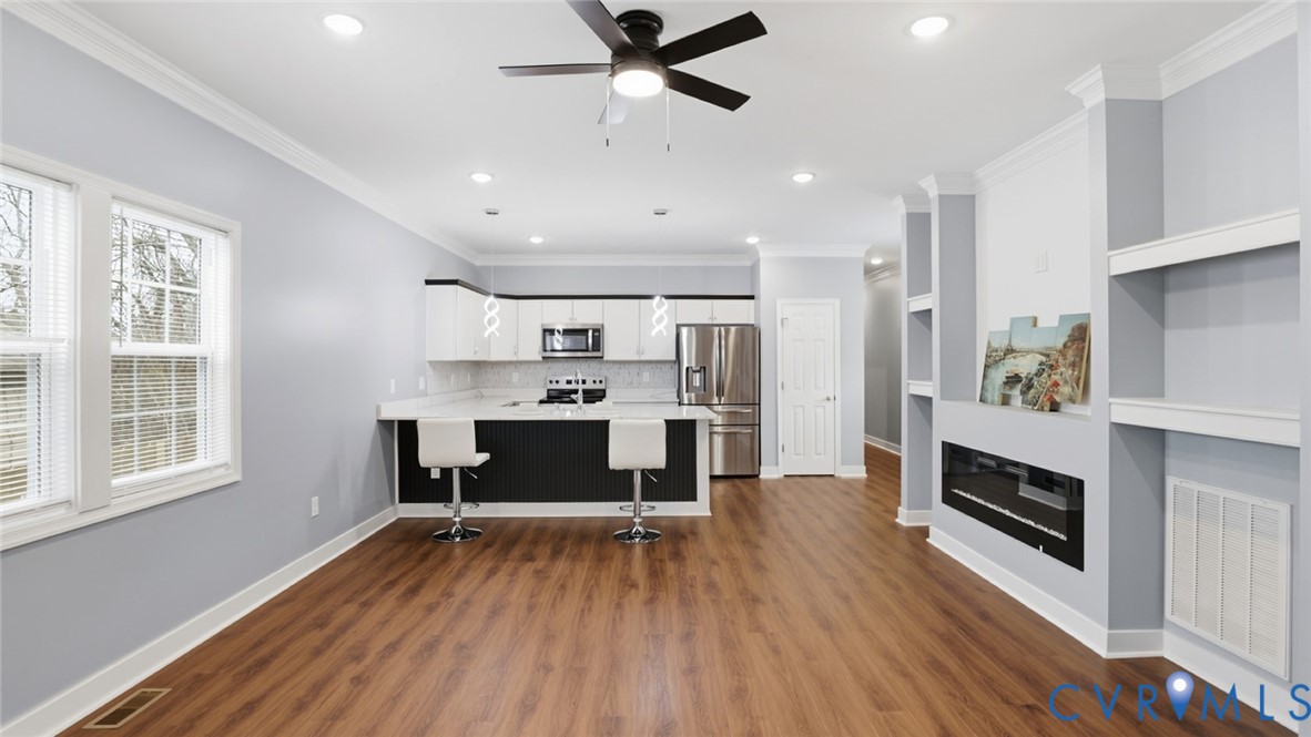 129 S Little Church St